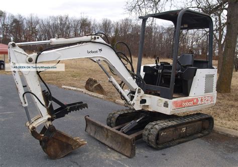 bobcat x325 mini excavator